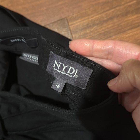 NYDJ Sheri slim black 5 pocket stretch jeans - Picture 6 of 12